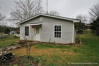 2nd image of 121 Pecos Dr