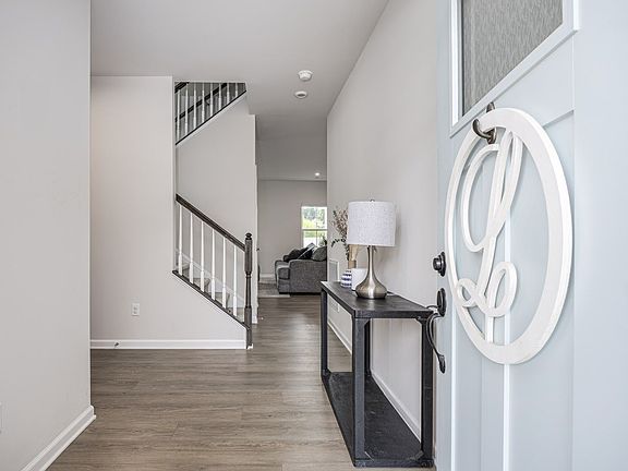3rd image of 4408 Fairlight Ln
