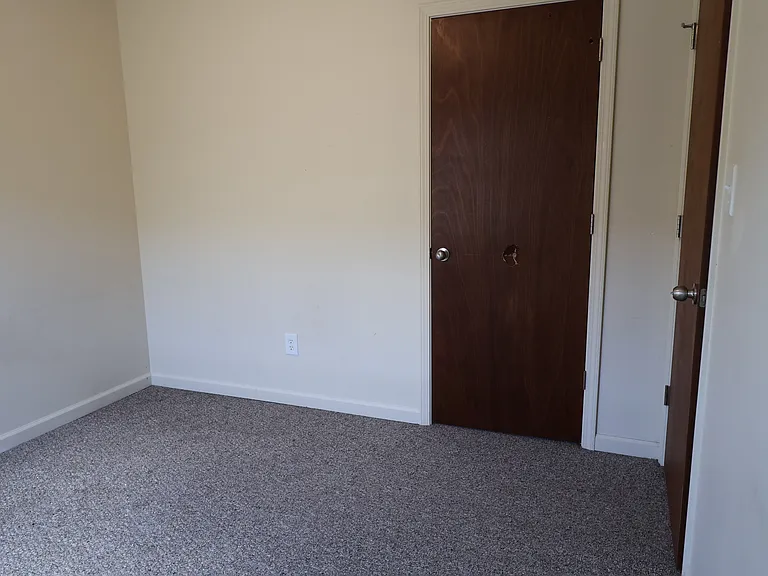 1427 Sycamore St #1 — Photo 44