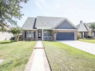 203 Tapestry Cir, Lafayette, LA 70508