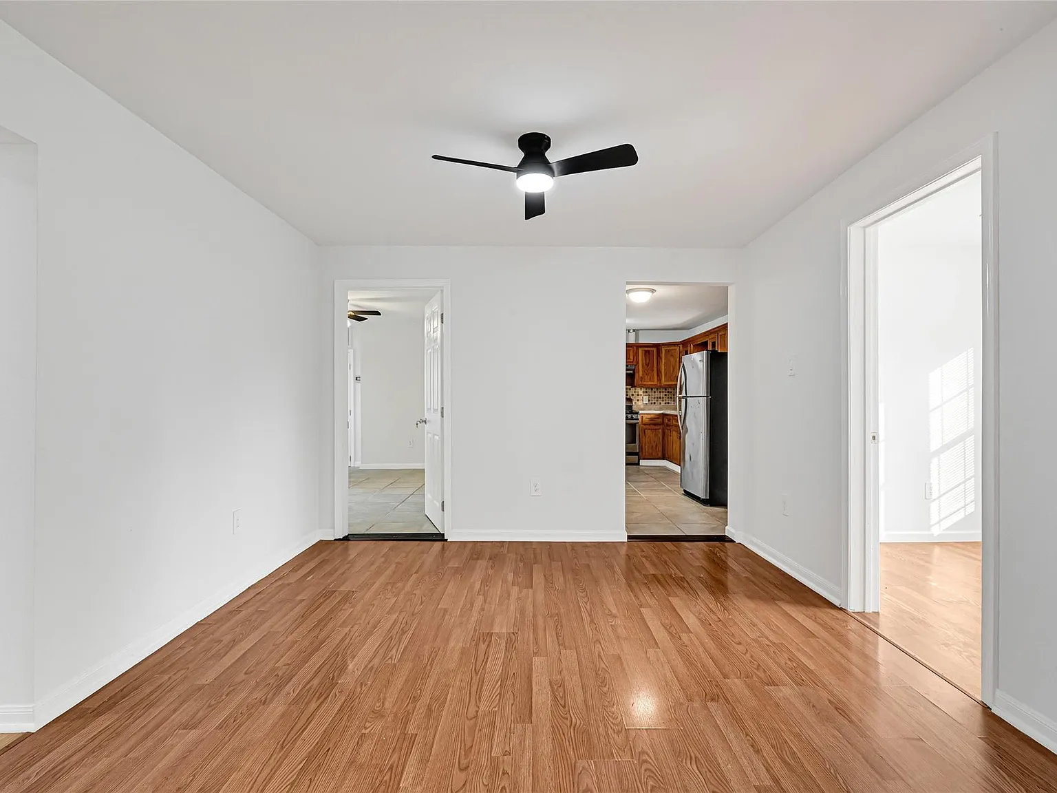 4 bed, 2.0 bath, 1681 sqft, $2,000 — Photo 4