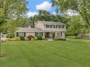 122 Ponderosa Dr, Beaver Falls, PA 15010