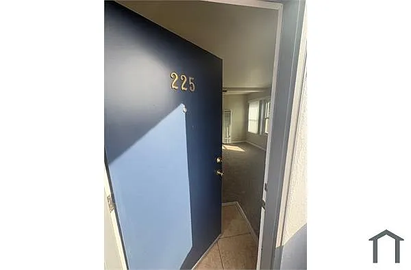 Building Photo - 2567 Foothill Blvd #225