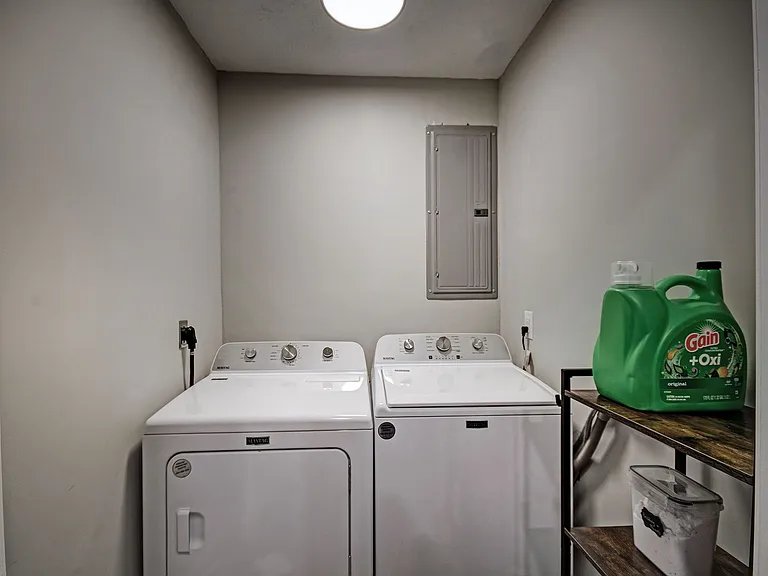 105 Sunset Dr — Photo 14