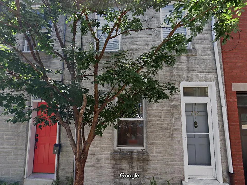 752 N Taylor St