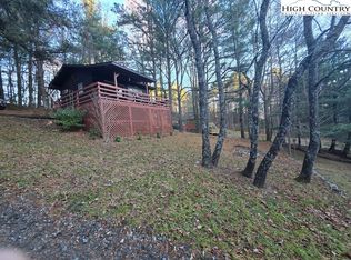 193 Little Grindstone Ln, Millers Creek, NC 28651