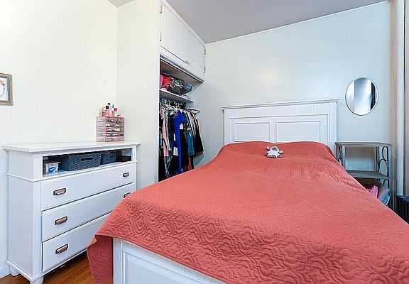 4th image of 235 E 84th St APT 22