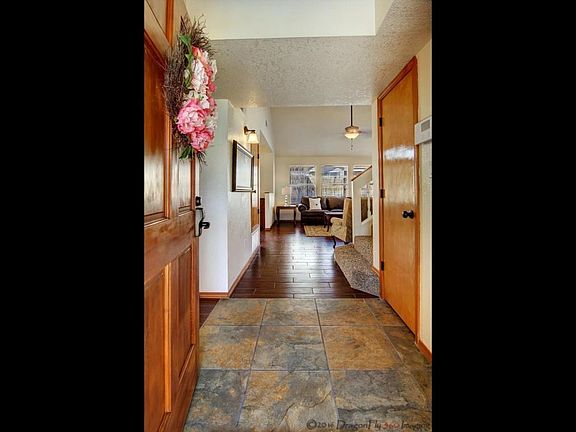Entry_Foyer
