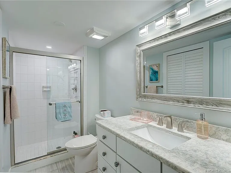 245 NE Macarthur Blvd #11 — Photo 12