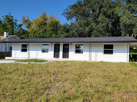 2nd image of 210 S 3rd St #210