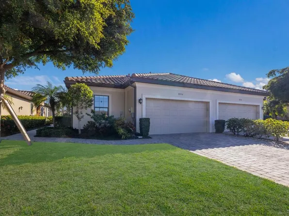 8224 Varenna Dr, Sarasota, FL 34231