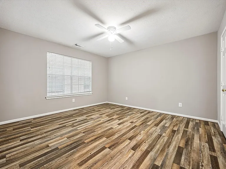 4443 Castle Court Pl — Photo 22