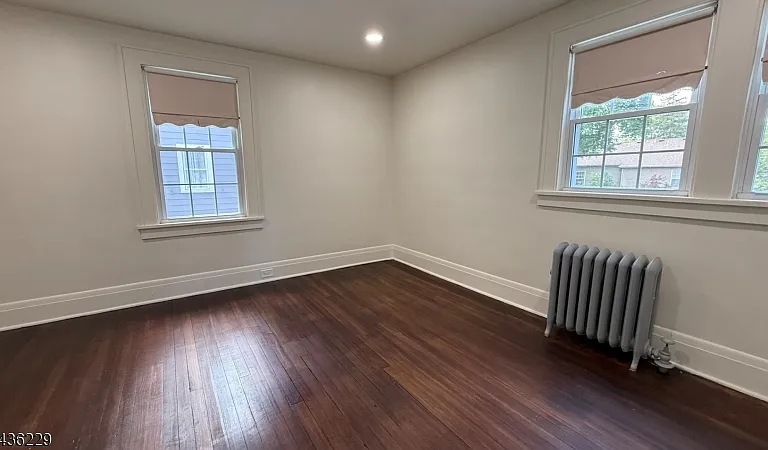 1126 Kensington Ave — Photo 12