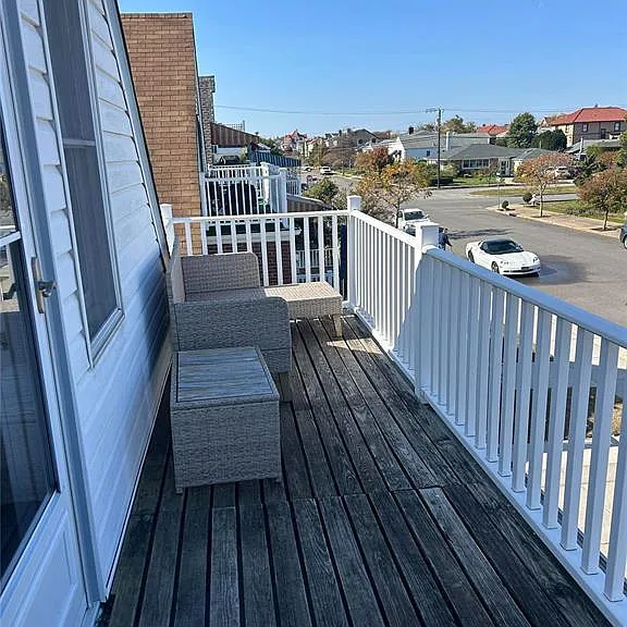318 E Penn St — Photo 8