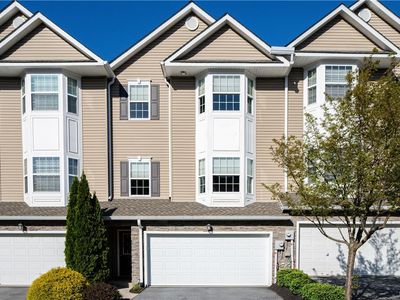 2255 Rising Hill Rd, Whitehall, PA, 18052