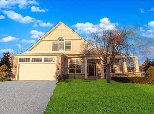 107 Melrose Ln, Broadview Heights, OH 44147