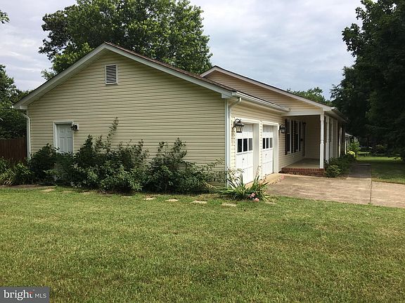 5th image of 500 Maple Grove Dr