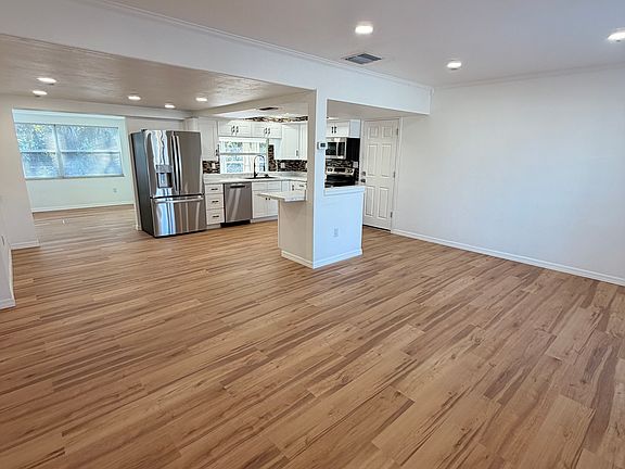 2nd image of 3312 Honeymoon Ln