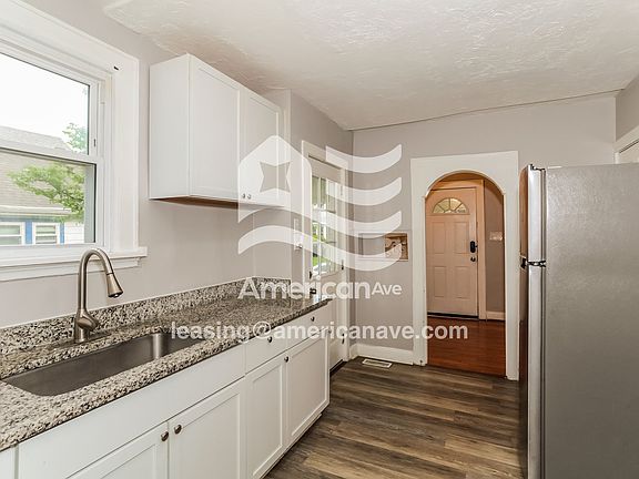 1159981_004_kitchen_5.jpg