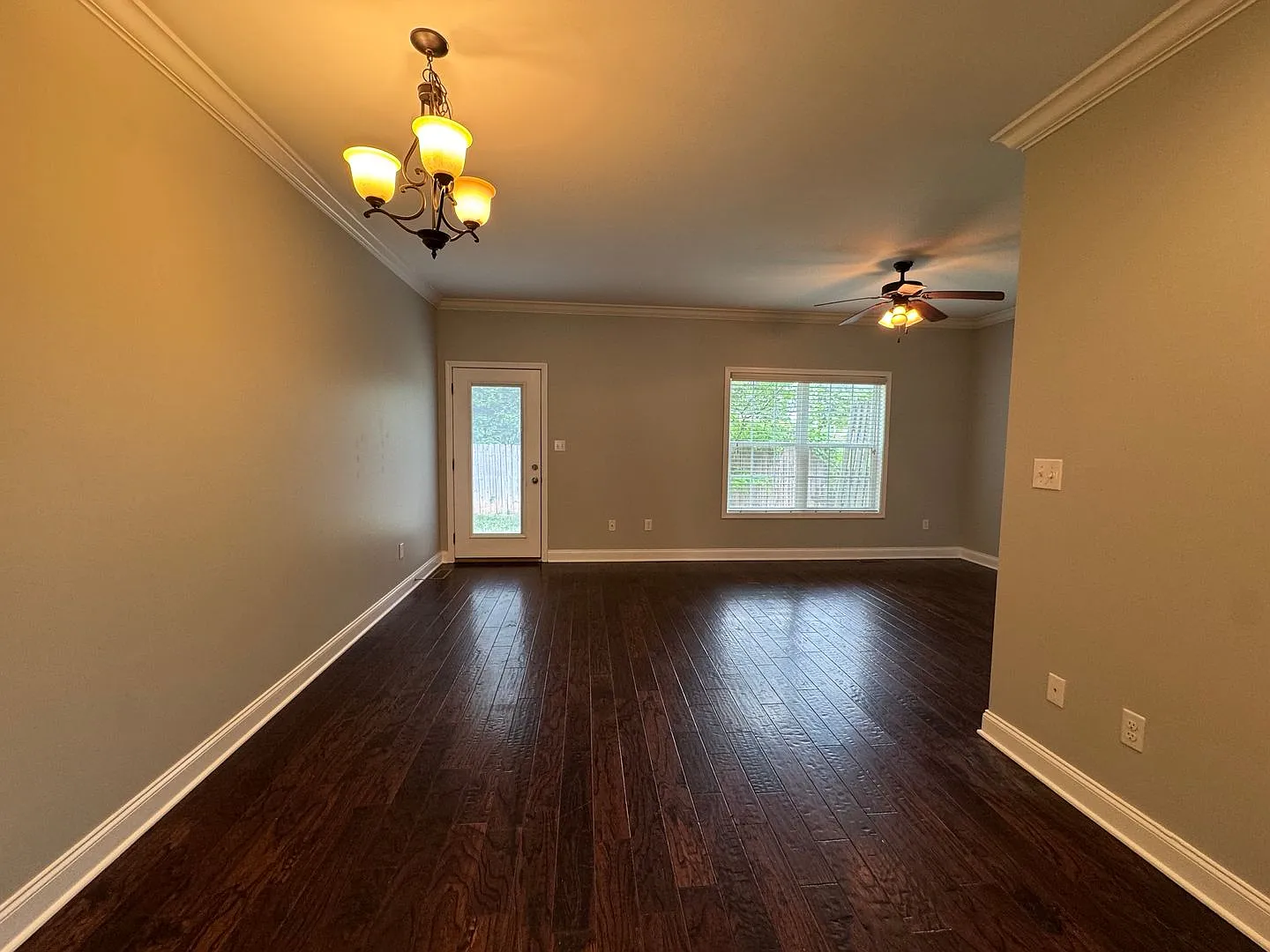 176 Middle Bridge Stub Road — Photo 3