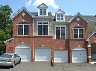 2 Nelke Ct, Hawthorne, NJ 07506