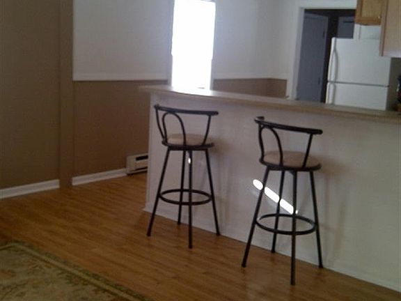 2nd image of 1087 E Hiawatha