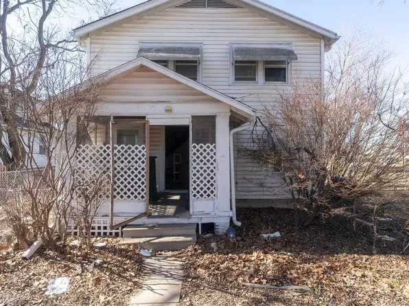 2007 NE Quincy St, Topeka, KS 66608