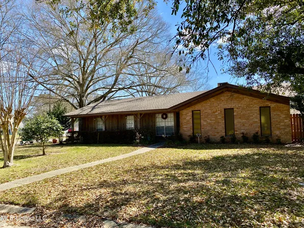 2701 Hickman Ave, Picayune, MS 39466