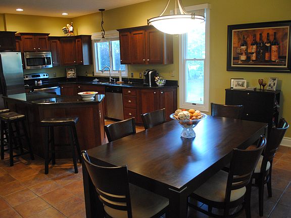 3rd image of 33612 Saint Francis Dr