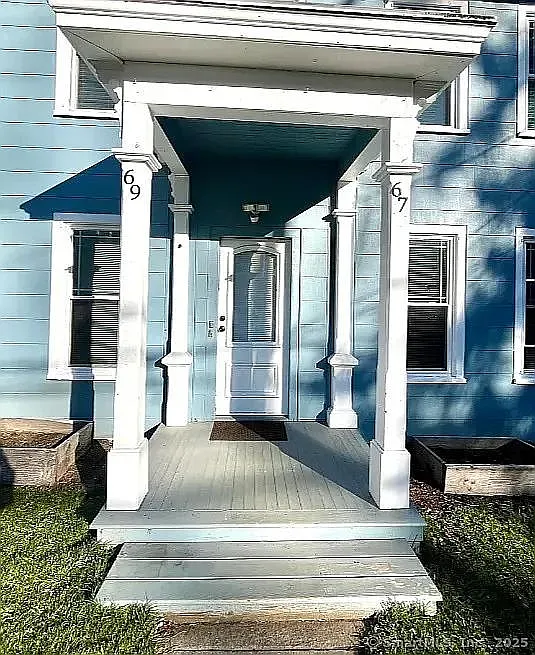 2 bed, 1048 sqft, $2,200 — Photo 3