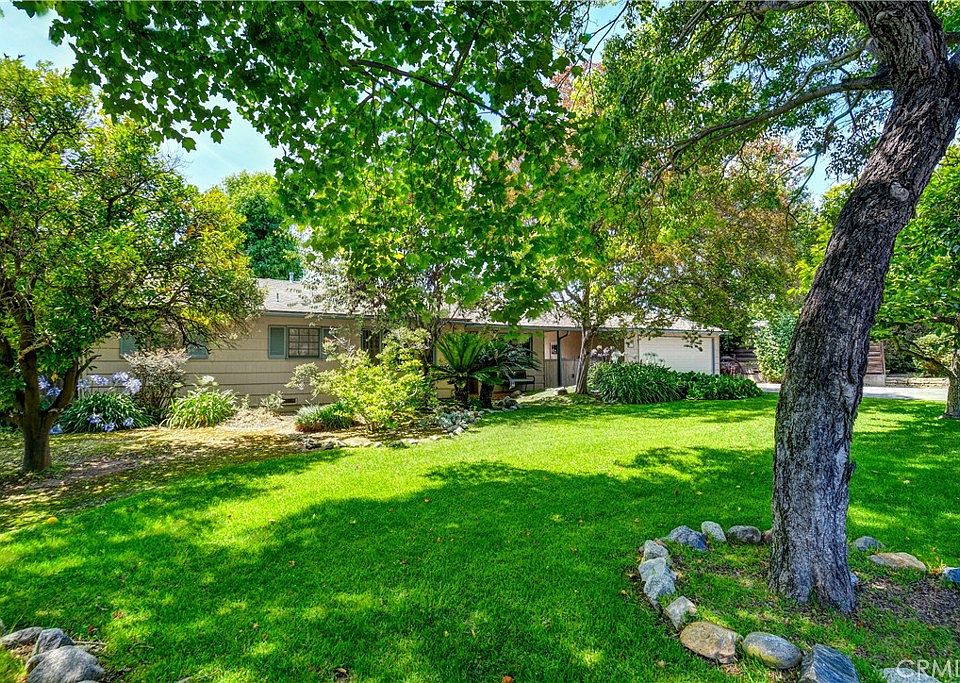 1st image of 8315 Catalina Ave