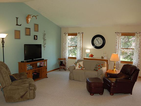 5th image of 2499 Cedar Lake Dr