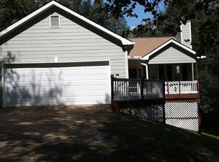 164 Elk Grove Dr, Auburn, GA