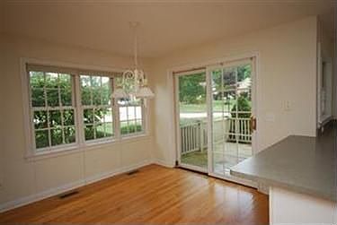 4th image of 86 Glenview Dr