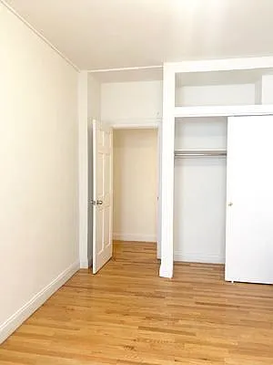 Rented by Compass | media 32