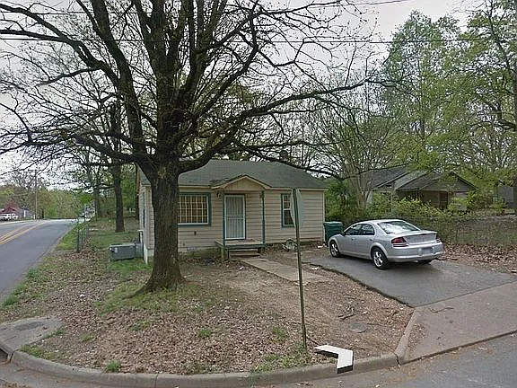 2 bed, 728 sqft, $725 — Photo 1
