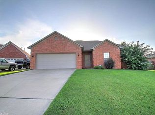 2460 Orchid, Conway, AR 72034