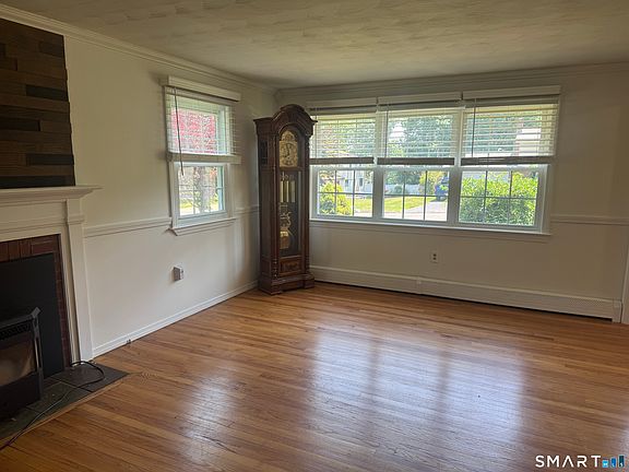 4th image of 9 Monticello Drive