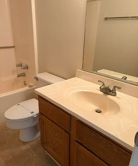 124 Governor Berkeley Rd #11 — Photo 26
