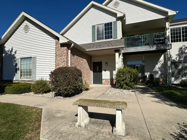 120 Pheasant Run, Johnson Creek, WI 53038