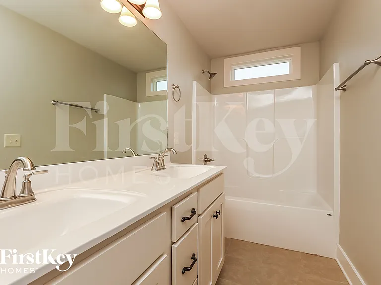 1072 Harper Dean Way — Photo 17