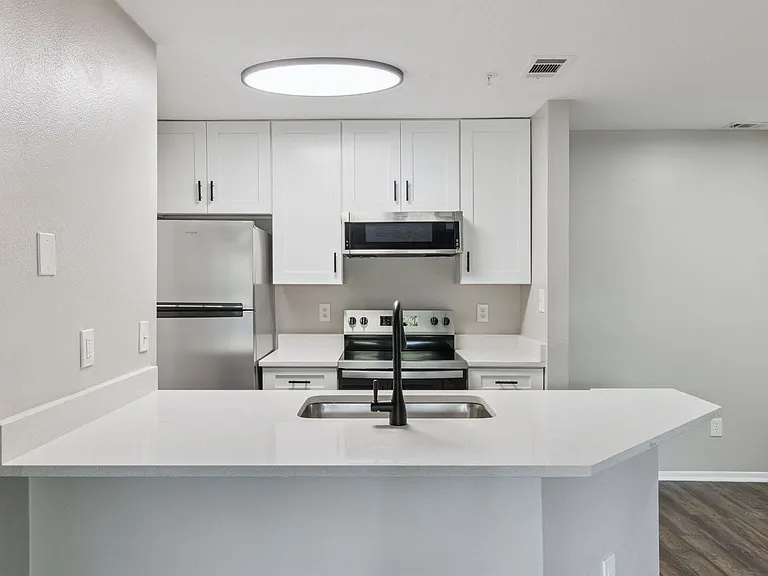 236 Afton Sq #104 — Photo 1