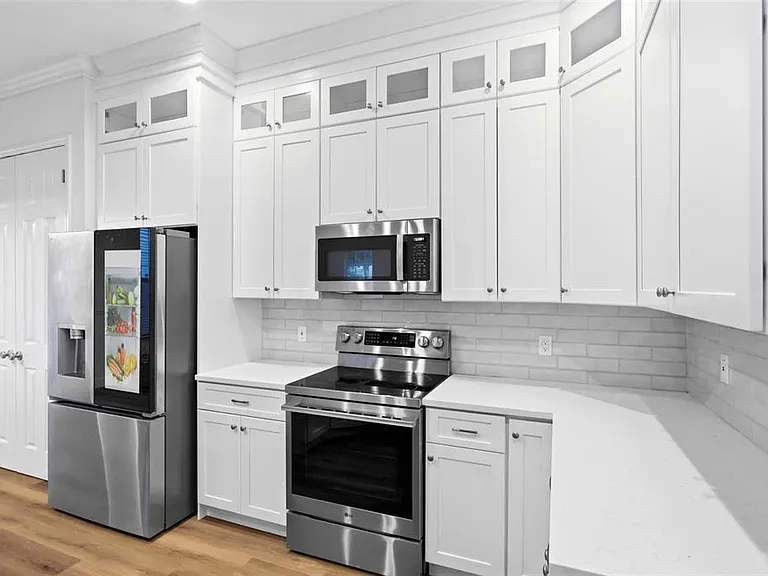 912 Waterside Dr — Photo 14