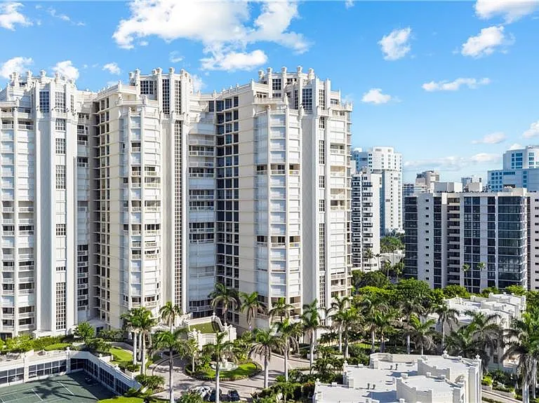 4021 Gulf Shore Blvd N #1804 — Photo 46
