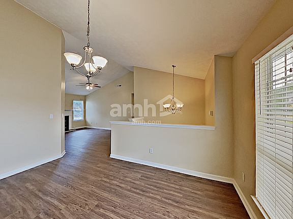 3rd image of 7020 Regency Ln