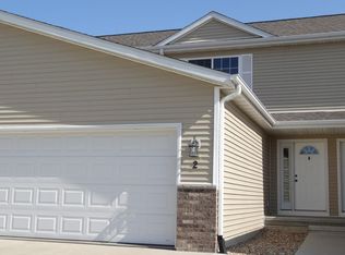 5005 Algonquin Dr, Cedar Falls, IA 50613