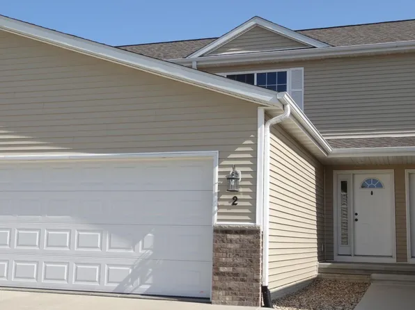 5005 Algonquin Dr, Cedar Falls, IA