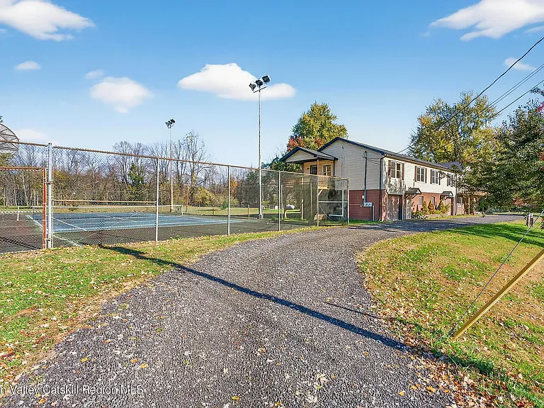 131 Barbarossa Ln #1 — Photo 4
