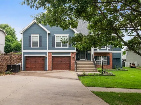 4403 Kensington Dr, Saint Joseph, MO 64506