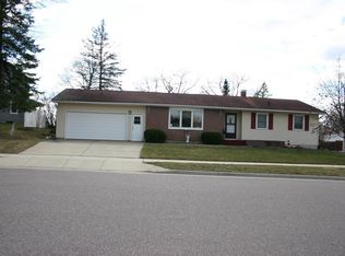 612 Suszycki Dr, Mauston, WI 53948